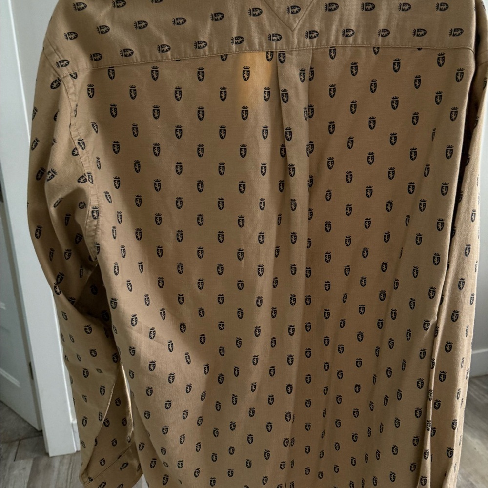 Tommy Hilfiger Tan Casual Button Down Shirt with Polka Dot Pattern - Picture 4 of 5